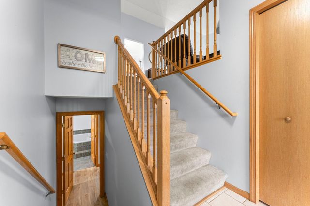 2033 Joes Lake Road SE, Cambridge, MN 55008