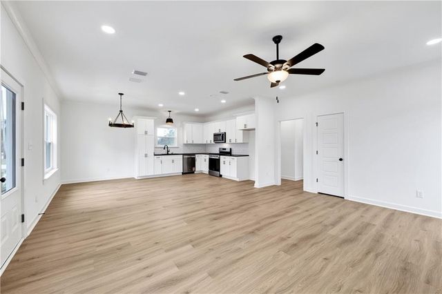 6753 Barneswood Drive, Theodore, AL 36582