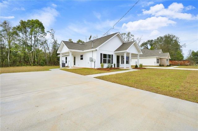 6753 Barneswood Drive, Theodore, AL 36582