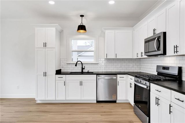 6753 Barneswood Drive, Theodore, AL 36582