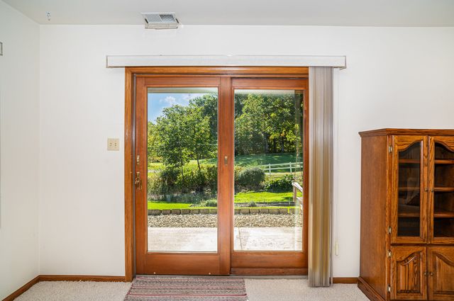 111 Village Woods Drive, Crete, IL 60417
