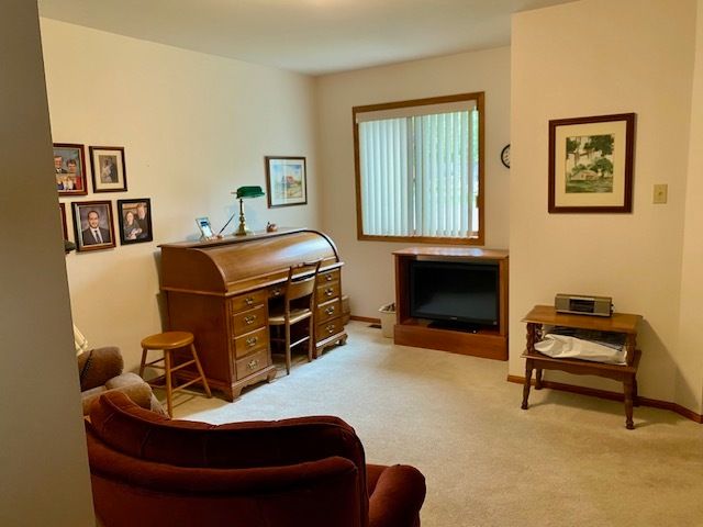 111 Village Woods Drive, Crete, IL 60417