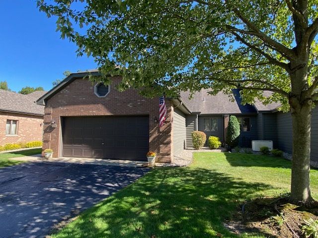 111 Village Woods Drive, Crete, IL 60417