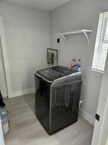 1941 NE 2nd Terrace, Pompano Beach, FL 33060