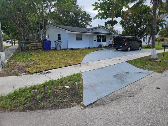 1941 NE 2nd Terrace, Pompano Beach, FL 33060