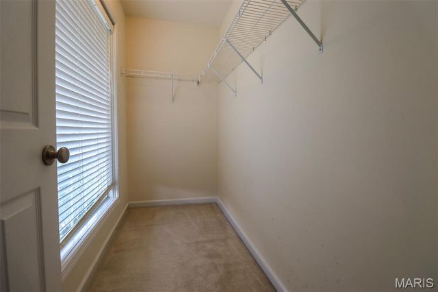 10232 Hartshill Lane, St Louis, MO 63128