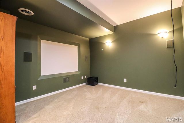 10232 Hartshill Lane, St Louis, MO 63128