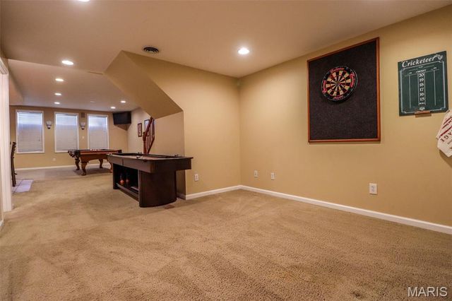 10232 Hartshill Lane, St Louis, MO 63128