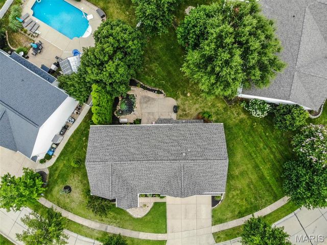 10232 Hartshill Lane, St Louis, MO 63128