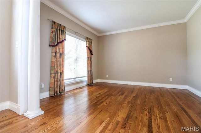 10232 Hartshill Lane, St Louis, MO 63128