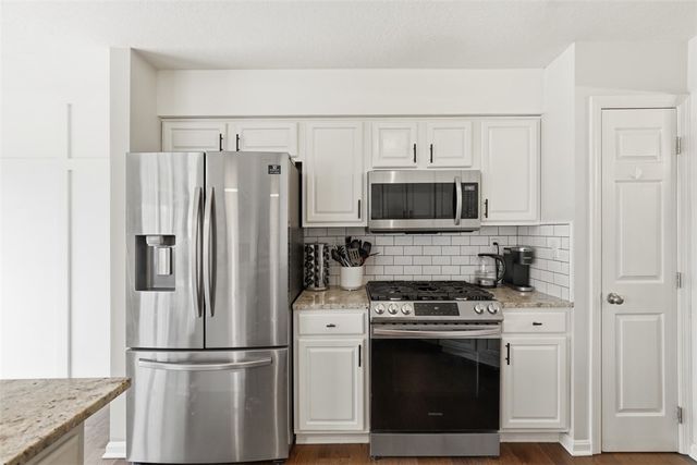 1007 Fieldstone Drive, Cecil, PA 15317