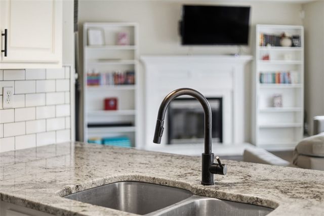 1007 Fieldstone Drive, Cecil, PA 15317