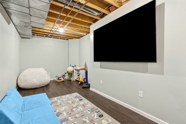 1007 Fieldstone Drive, Cecil, PA 15317