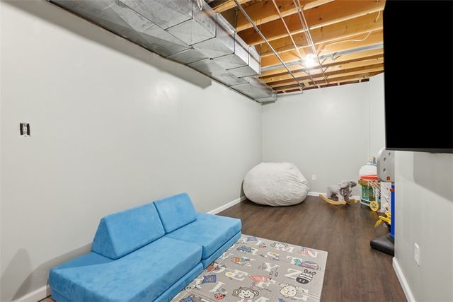 1007 Fieldstone Drive, Cecil, PA 15317