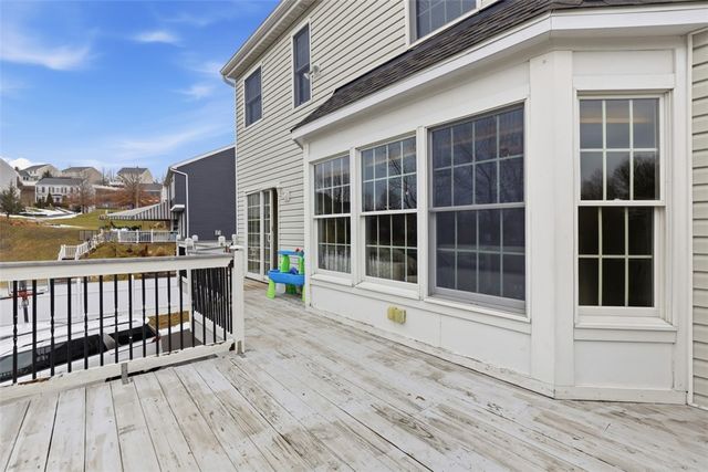 1007 Fieldstone Drive, Cecil, PA 15317