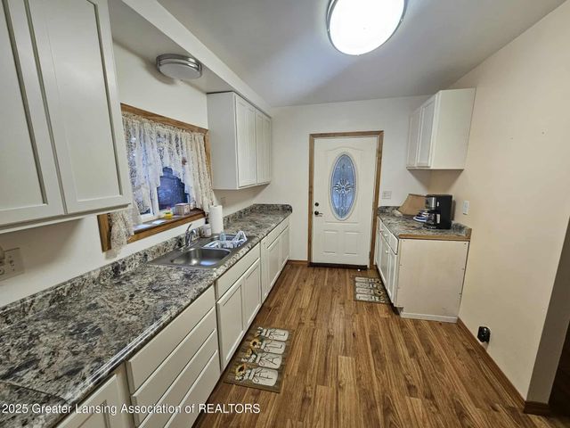 3428 N Chester Road, Charlotte, MI 48813