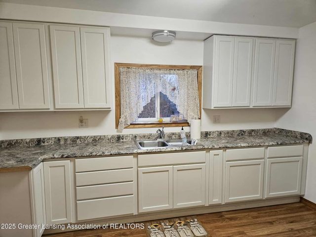 3428 N Chester Road, Charlotte, MI 48813