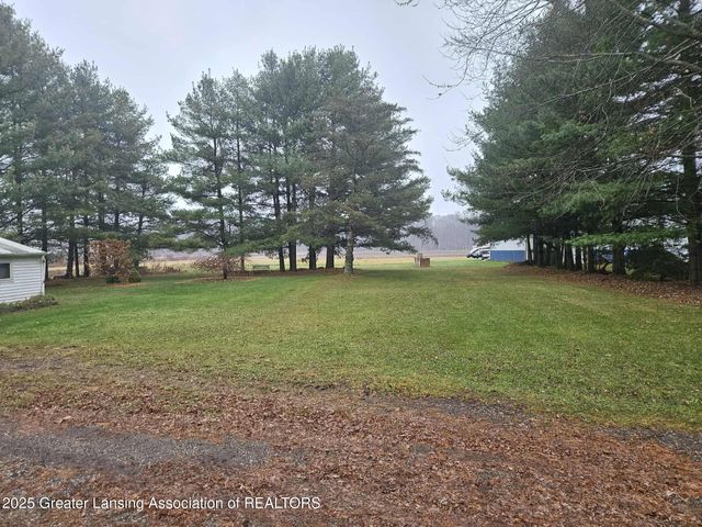 3428 N Chester Road, Charlotte, MI 48813