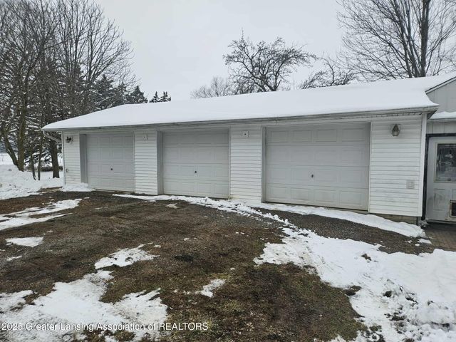 3428 N Chester Road, Charlotte, MI 48813