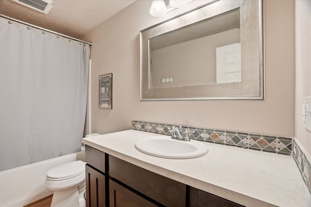 17218 E Rosemont Ln, Spokane Valley, WA 99016