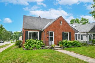 2603 N 66th STREET, Wauwatosa, WI 53213