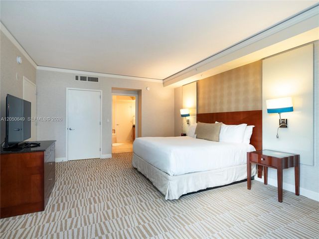 18001 Collins Avenue 1814, Sunny Isles Beach, FL 33160