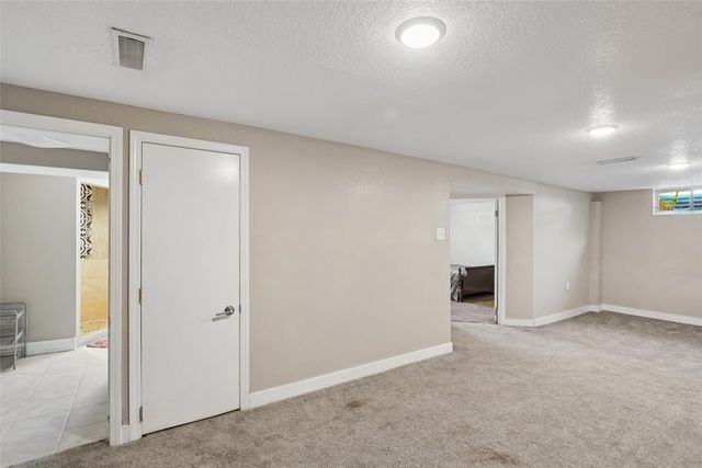 1328 Johnson Street, Des Moines, IA 50315