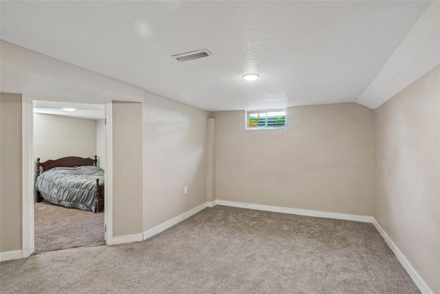 1328 Johnson Street, Des Moines, IA 50315
