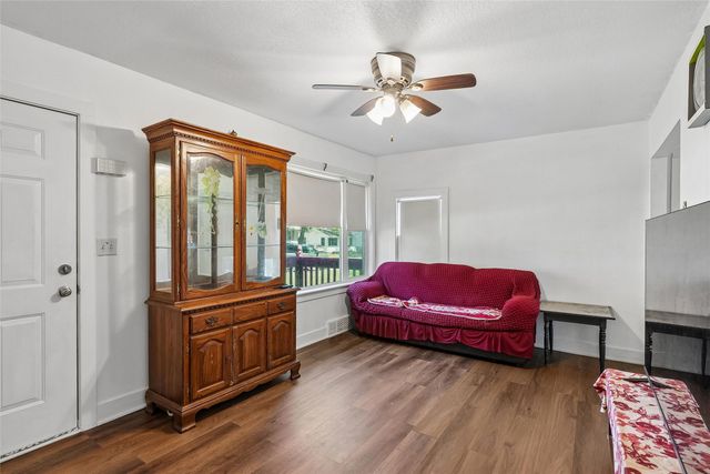 1328 Johnson Street, Des Moines, IA 50315