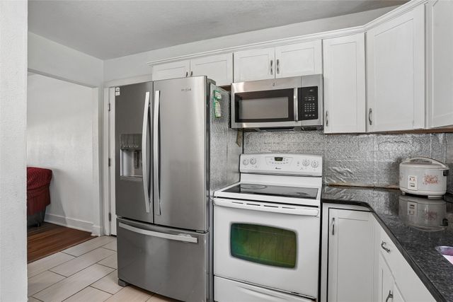 1328 Johnson Street, Des Moines, IA 50315