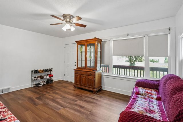 1328 Johnson Street, Des Moines, IA 50315