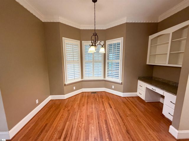 324 S Griffin Mill Court, Spartanburg, SC 29307