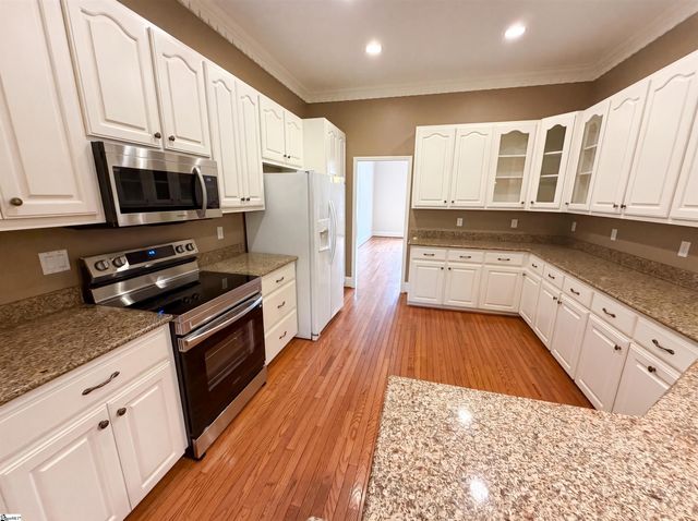 324 S Griffin Mill Court, Spartanburg, SC 29307
