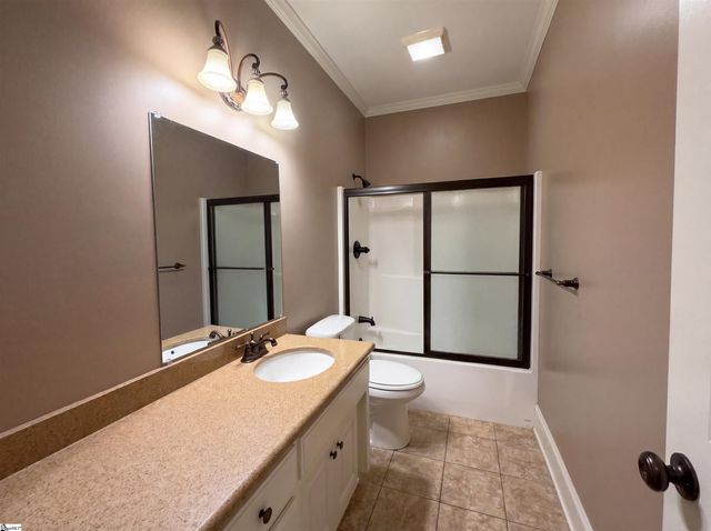 324 S Griffin Mill Court, Spartanburg, SC 29307