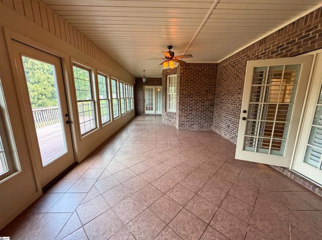 324 S Griffin Mill Court, Spartanburg, SC 29307