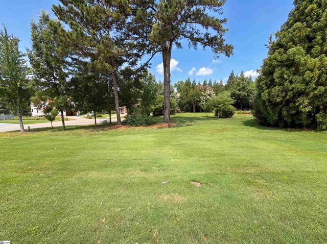 324 S Griffin Mill Court, Spartanburg, SC 29307