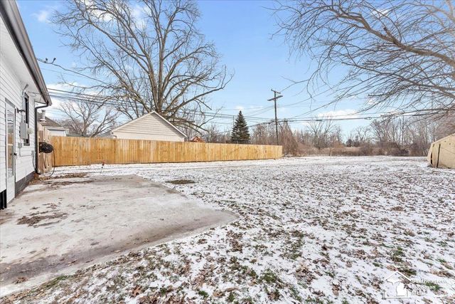 25255 Charles Street, Taylor, MI 48180