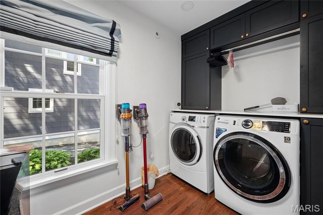 119 S Gore Avenue, St Louis, MO 63119