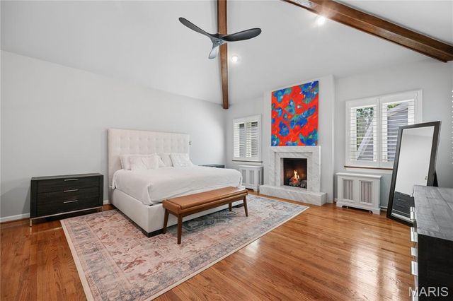 119 S Gore Avenue, St Louis, MO 63119