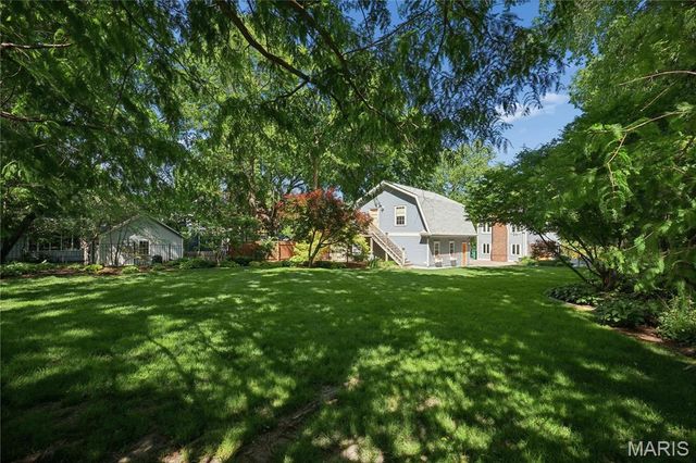 119 S Gore Avenue, St Louis, MO 63119