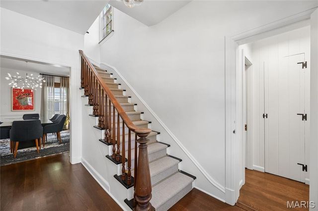 119 S Gore Avenue, St Louis, MO 63119