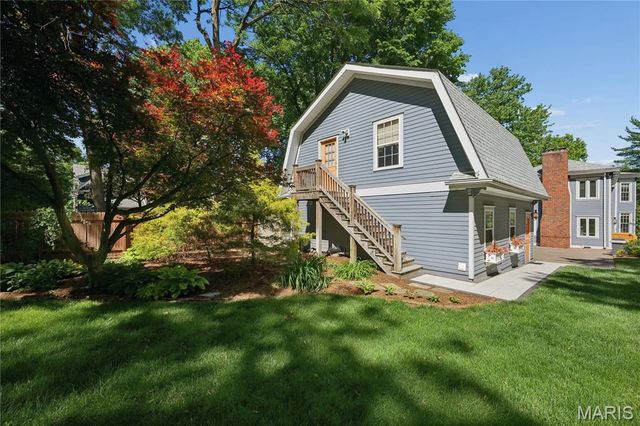 119 S Gore Avenue, St Louis, MO 63119