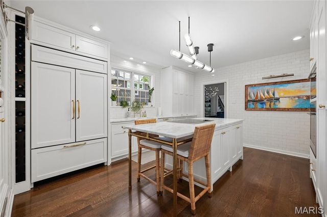 119 S Gore Avenue, St Louis, MO 63119