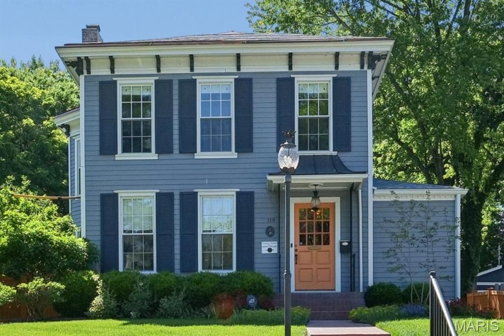 119 S Gore Avenue, St Louis, MO 63119