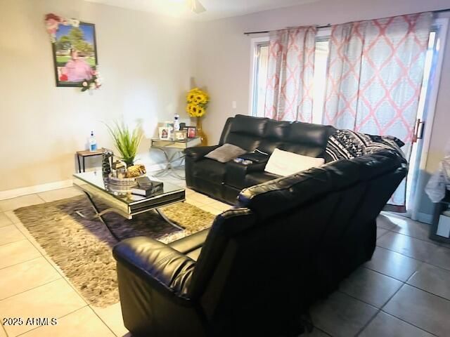 2377 W HAZELWOOD Street, Phoenix, AZ 85015