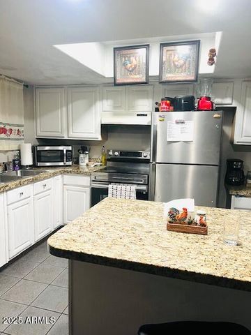 2377 W HAZELWOOD Street, Phoenix, AZ 85015