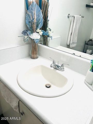 2377 W HAZELWOOD Street, Phoenix, AZ 85015