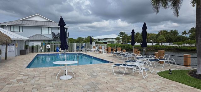 718 NE 12th Terrace 3, Boynton Beach, FL 33435