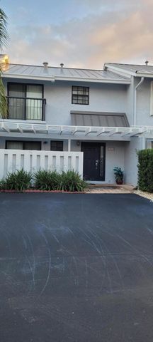718 NE 12th Terrace 3, Boynton Beach, FL 33435