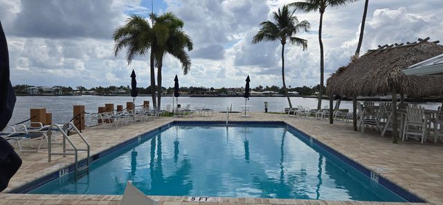 718 NE 12th Terrace 3, Boynton Beach, FL 33435